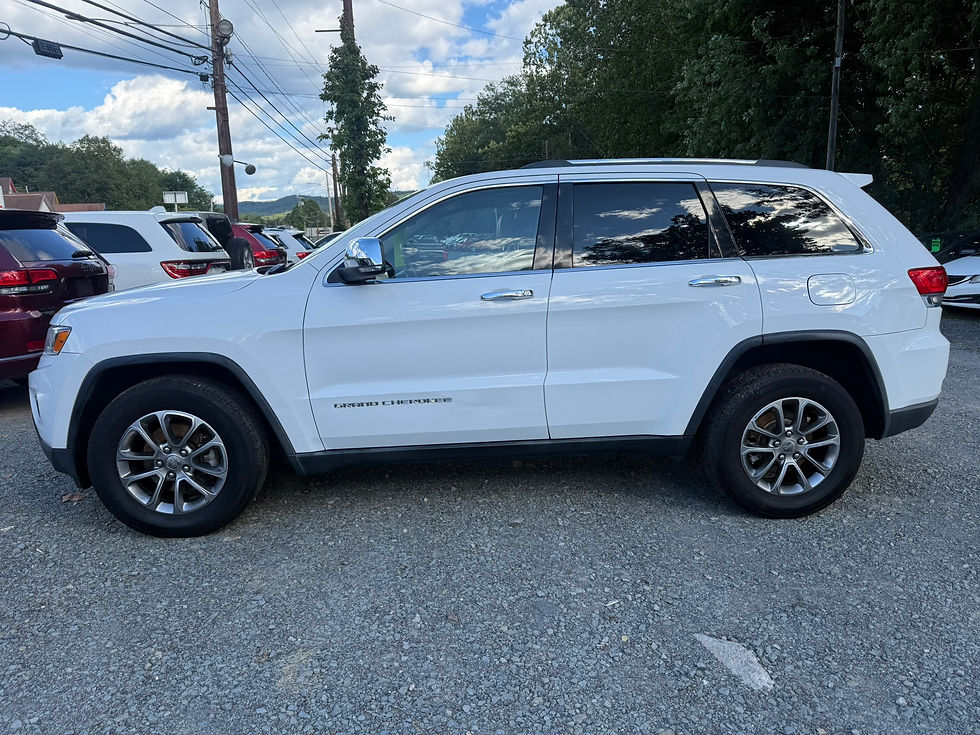 Thumbnail: 2014 Jeep Grand Cherokee Limited 4D SUV 4WD
