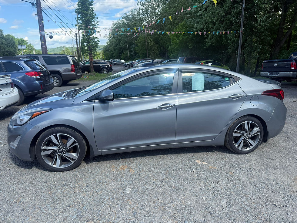 Thumbnail: 2015 Hyundai Elantra Limited Sedan 4D