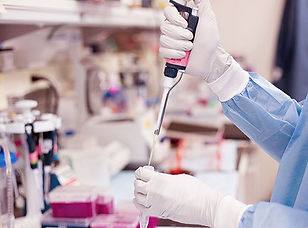 Científico en el laboratorio