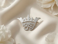 crown pin