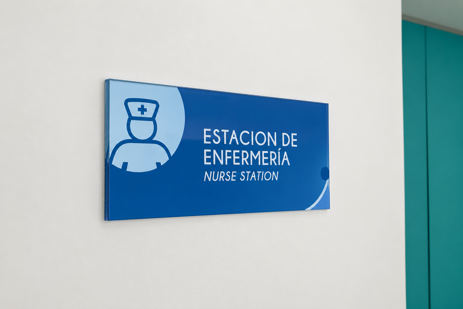 Señal azul de estación de enfermería
