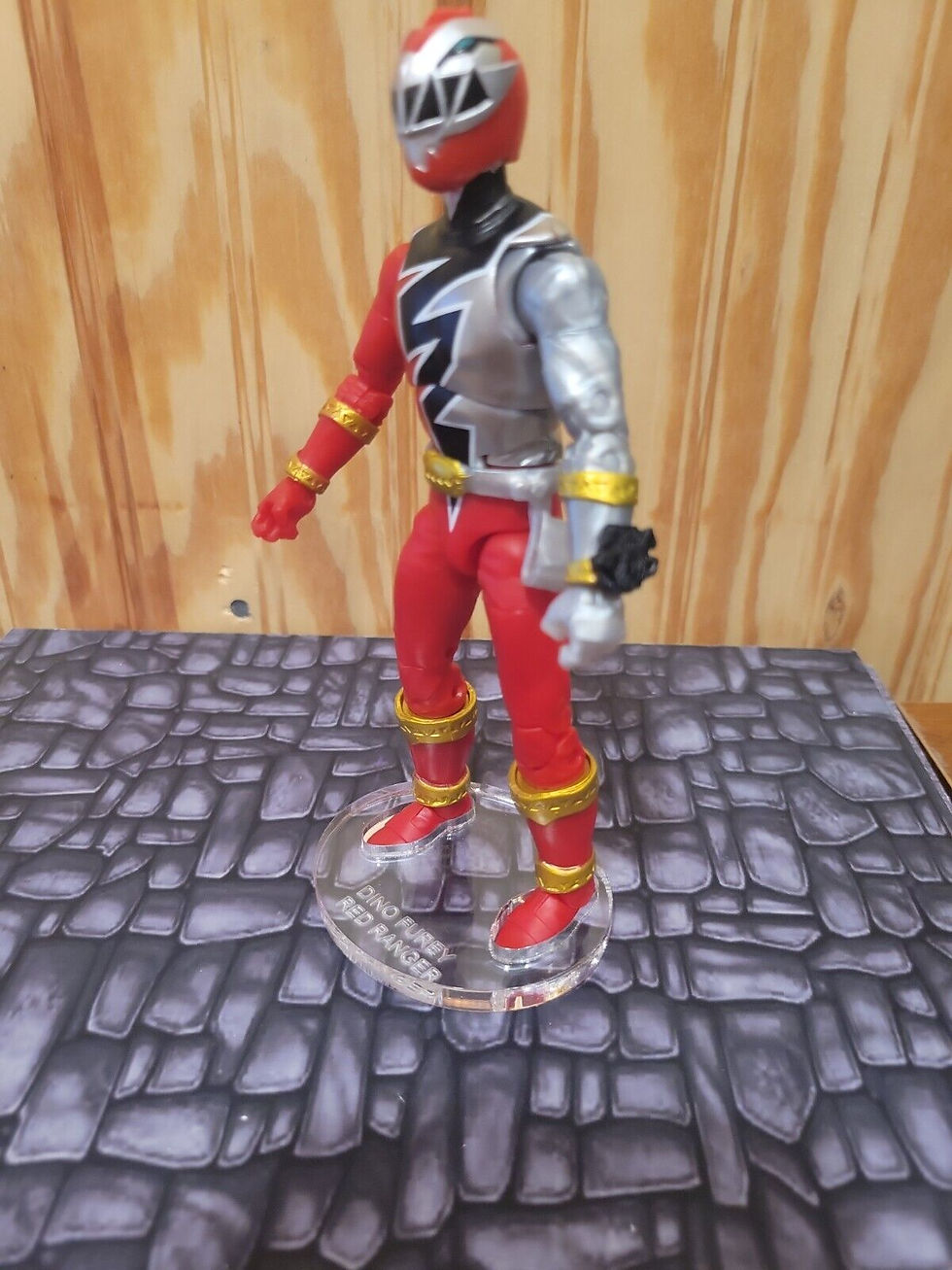 サムネイル： Power Rangers Dino Fury Red Ranger