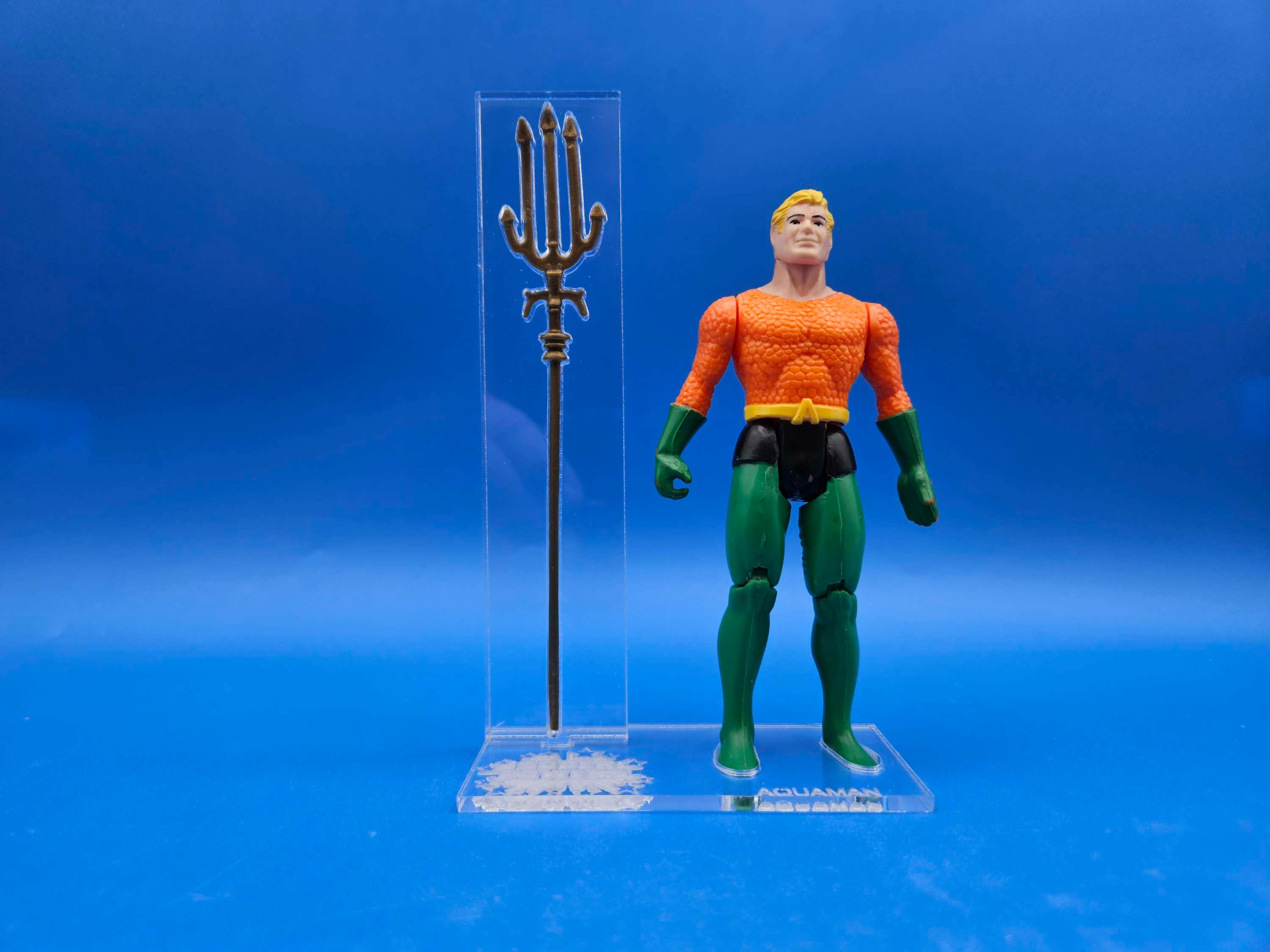 Aquaman Acrylic Base Set (1984)