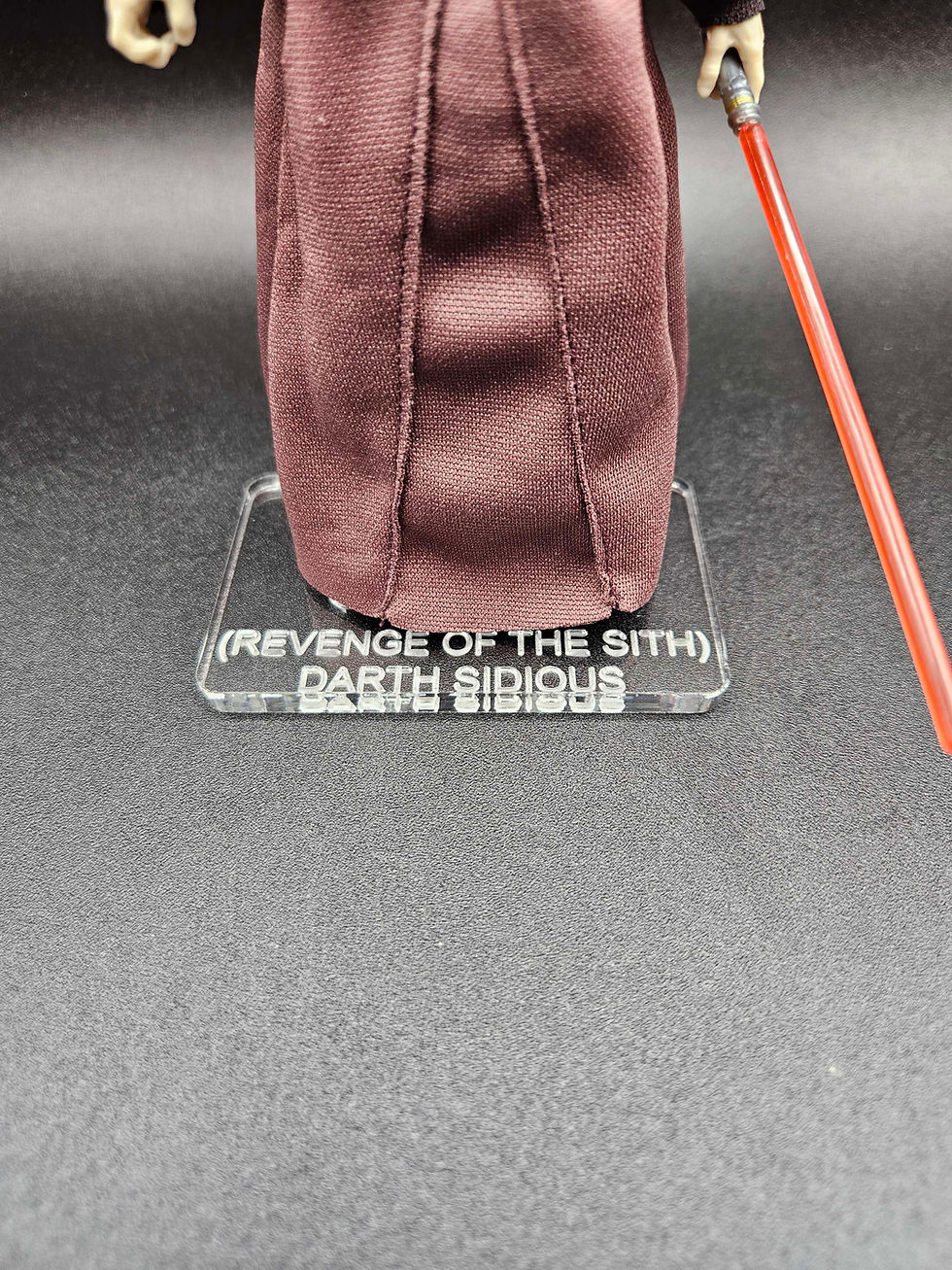 縮圖：Black Series Darth Sidious (ROTS) #01 Acrylic Base ...NO Toy Included...