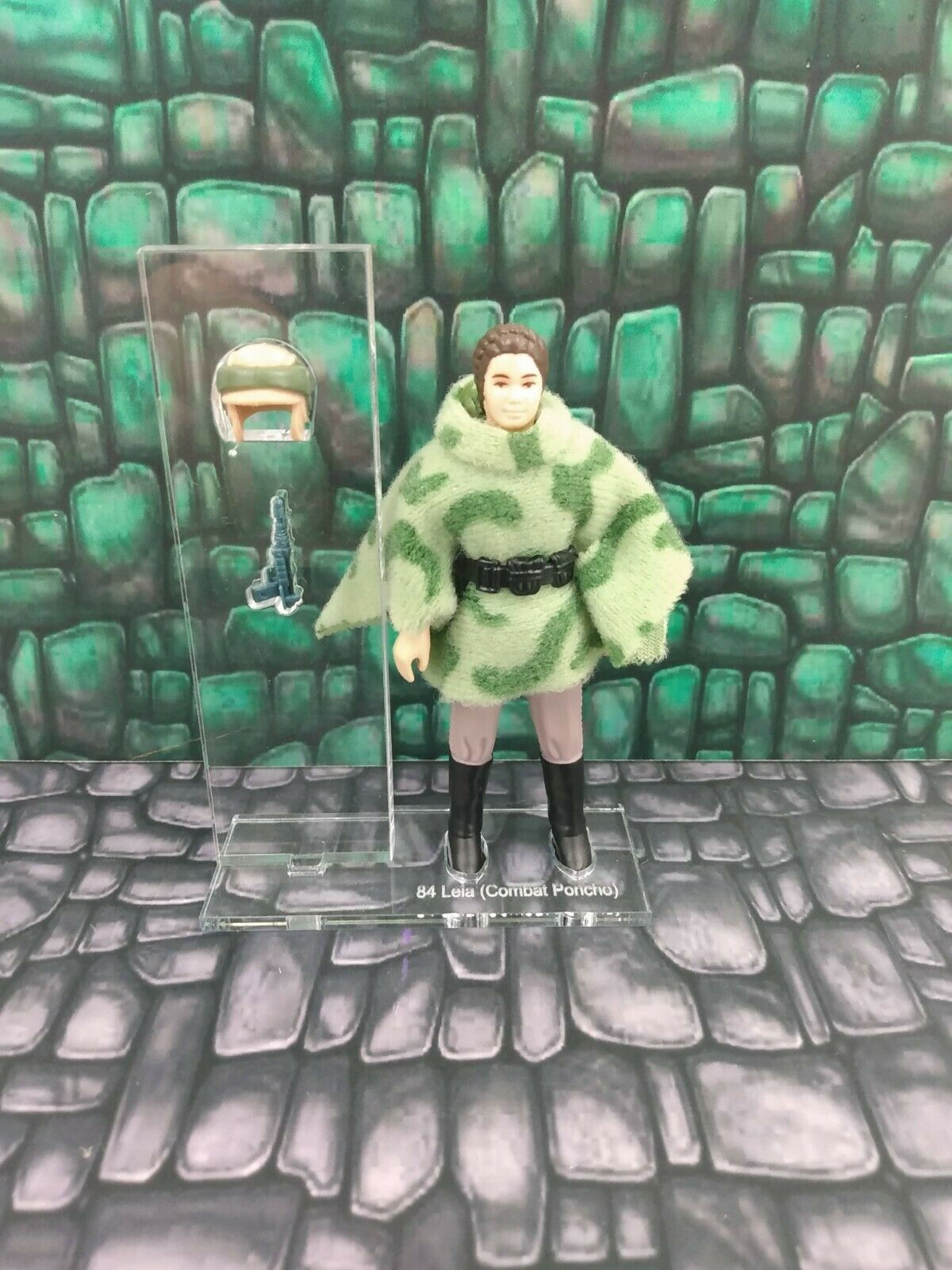 Leia Combat Poncho (Base Set)