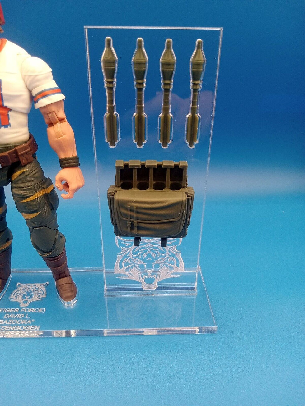 Thumbnail: Bazooka Tigerforce (Base Set)