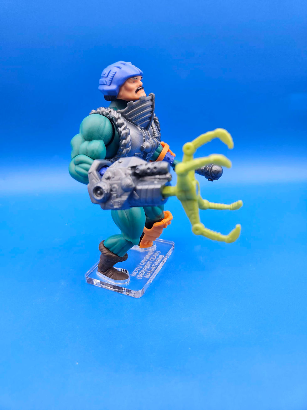 Μικρογραφία: Man-At-Arms (Serpent Claw) Acrylic Base 