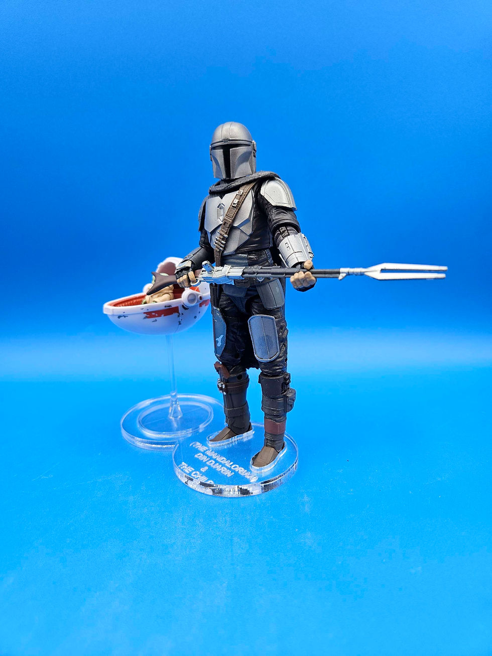 Μικρογραφία: Din Djarin (The Mandalorian) & The Child Acrylic Base  **NO Toy **