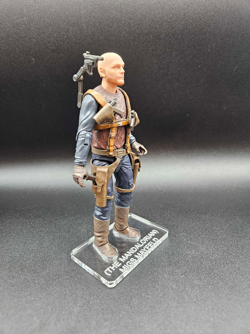 Miniature : Migs Mayfeld (The Mandalorian) #27 Acrylic Base ..NO Toy Included..