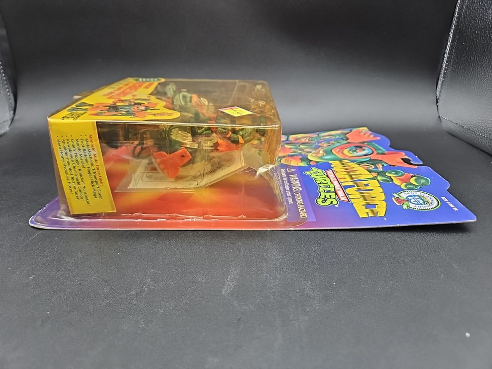 Thumbnail: Robotation Michaelangelo TMNT Muta Force 1996 Playmates