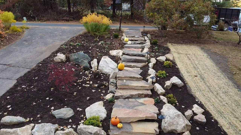 Elegant Natural Stone Steps & Front Walkway – Premium Outdoor Living