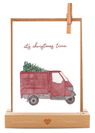 Handgemachte Weihnachtsgrusskarte mit liebevollem Aquarellmotiv: Roter alter Lieferwagen mit einem Weihnachtsbaum auf dem Dach und dem Schriftzug "It's Christmas Time" - festliche Karte für Weihnachten und den Winter