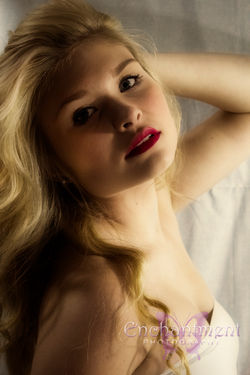 Model:  Ali 