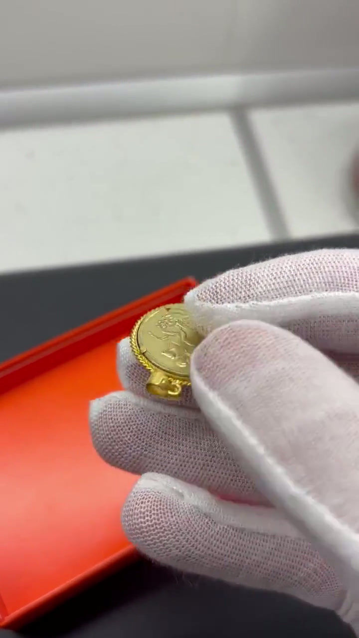 Thumbnail: 22mm Gold Plated Pendant with Queen Victoria Coin, 22k plated Twisted Bezel Ster