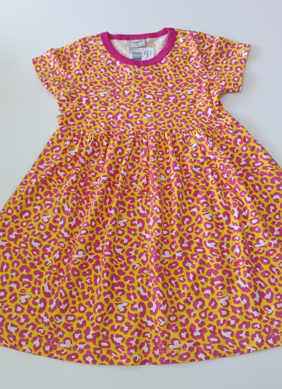 Vestido Rovitex tamanho 6 anos. Modelo um pouco curto