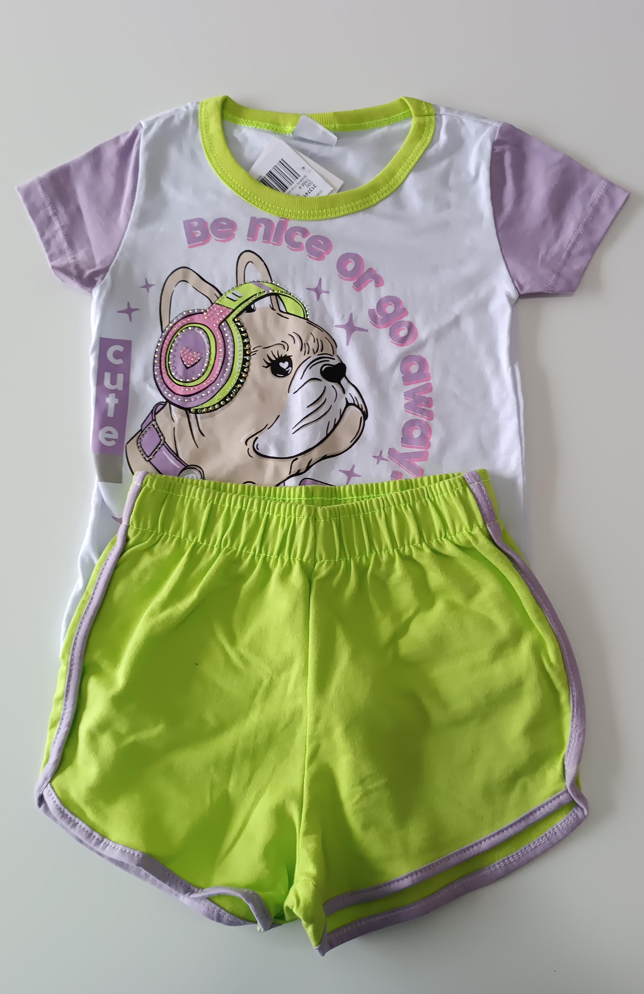 Conjunto Rovitex em Algodão.  Detalhe em strass. Tamanho 4 anos