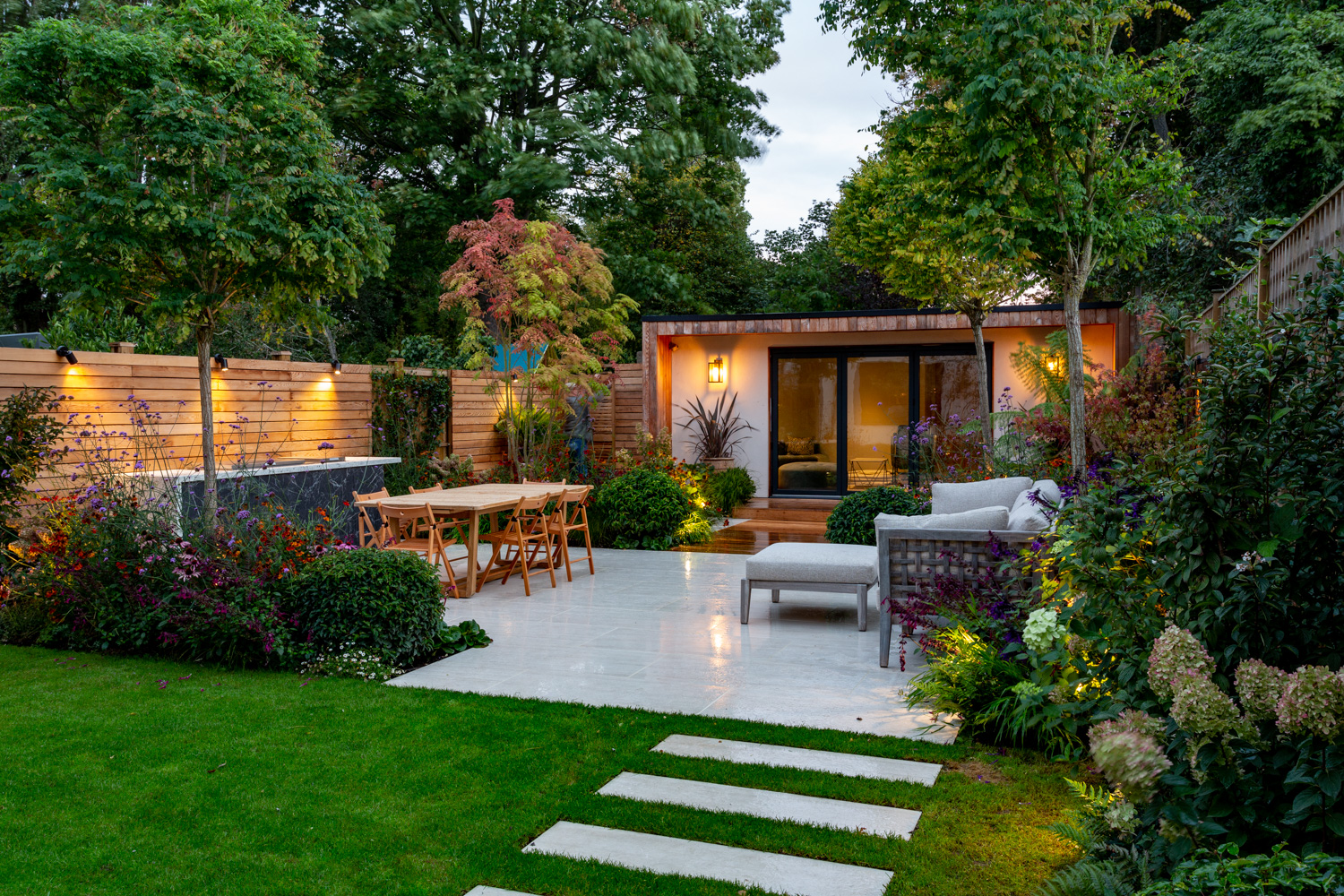 Large Family Garden with Outdoor Kitchen Unit and Garden Room