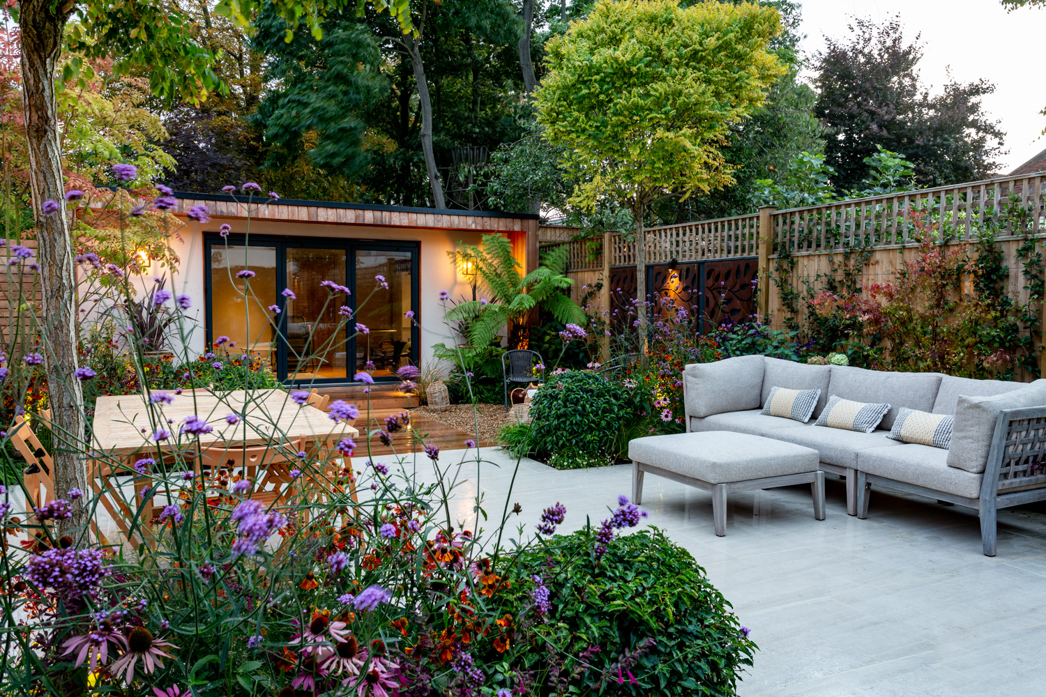 Large Family Garden with Outdoor Kitchen Unit and Garden Room