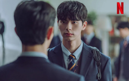 Lee Chae Min stars in the new Netflix teen drama "Hierarchy"!