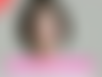 Three Things You Didn't Know About "Little Women" Star Kim Go Eun!