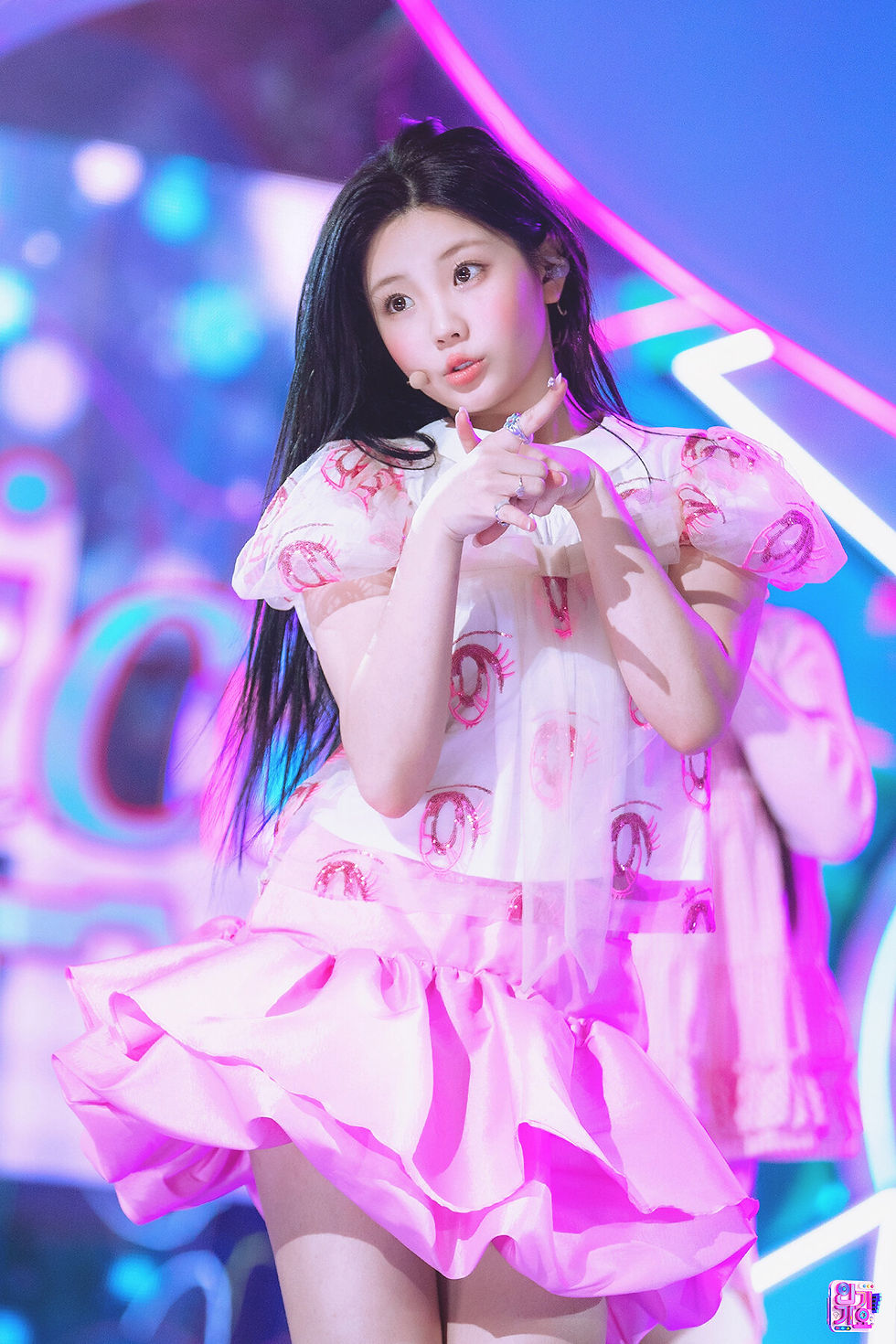 Wonhee from rookie girl group ILLIT (SBS)