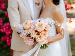 A Dreamy Peachy Pastel Wedding at Montrose House