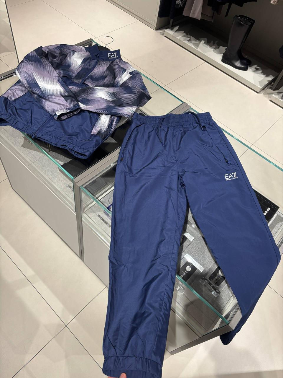 ARMANI Men's Sport Suit