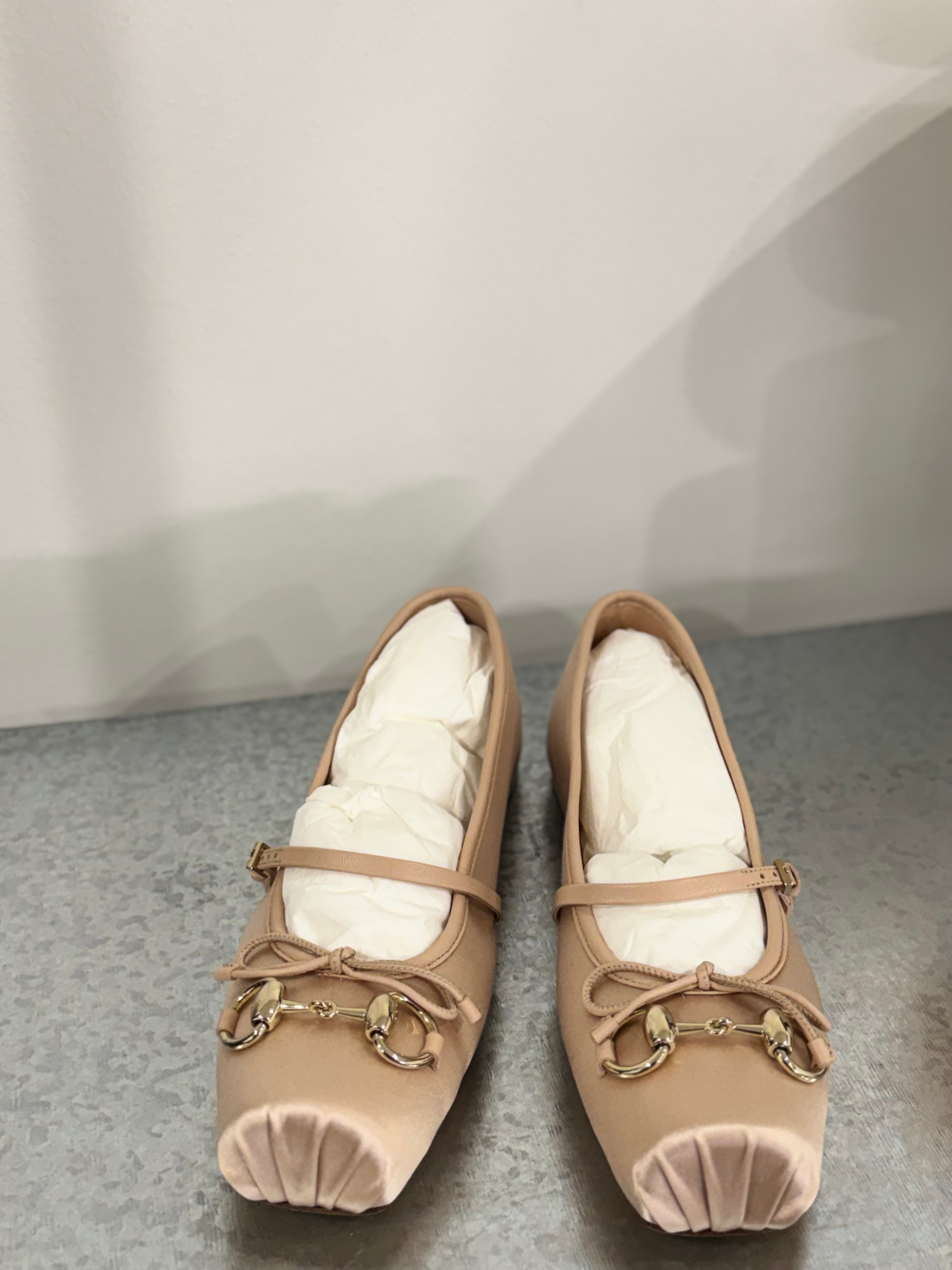 Gucci Horsebit Stain Ballet Flat in Pink Size 36