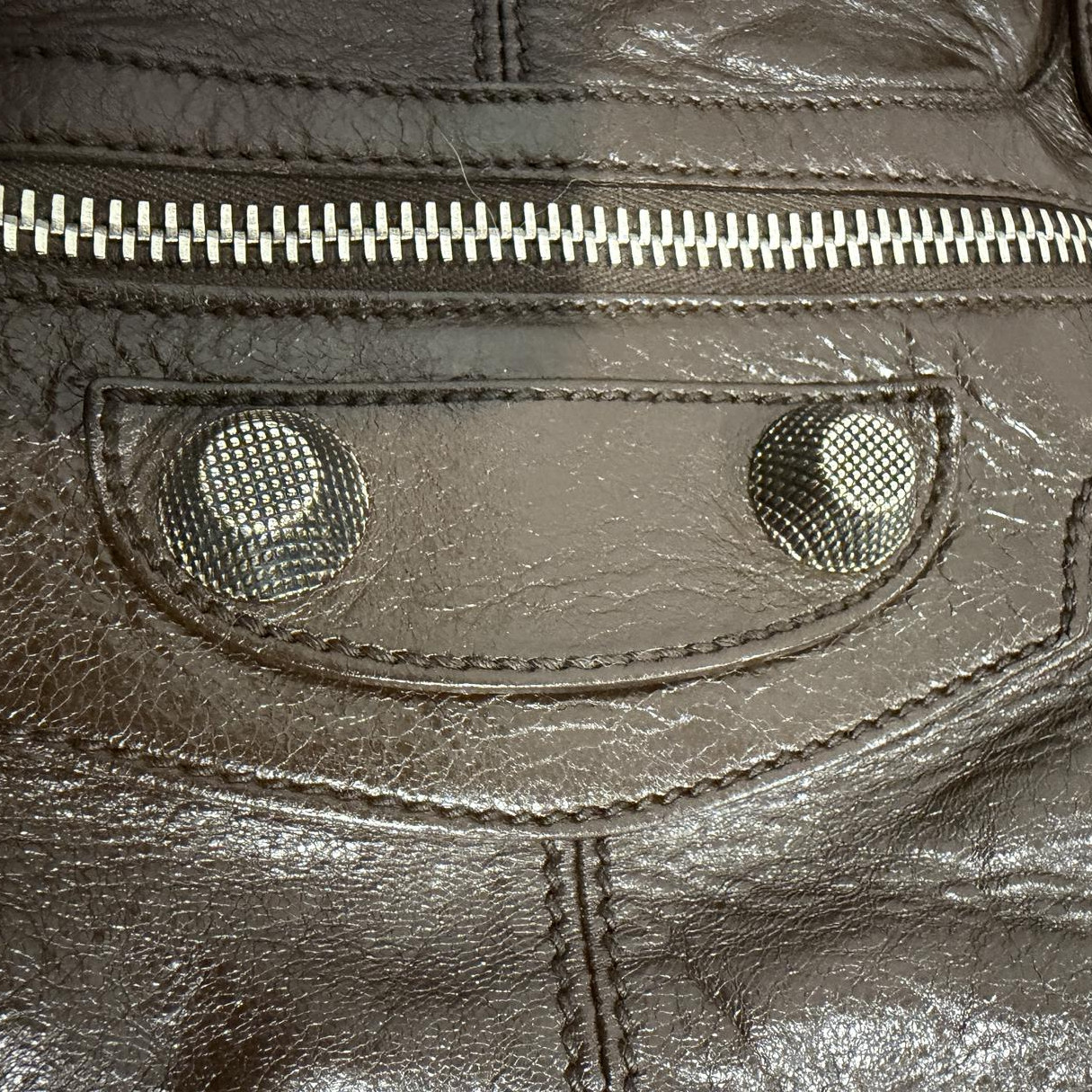 details on a vintage Balenciaga City bag