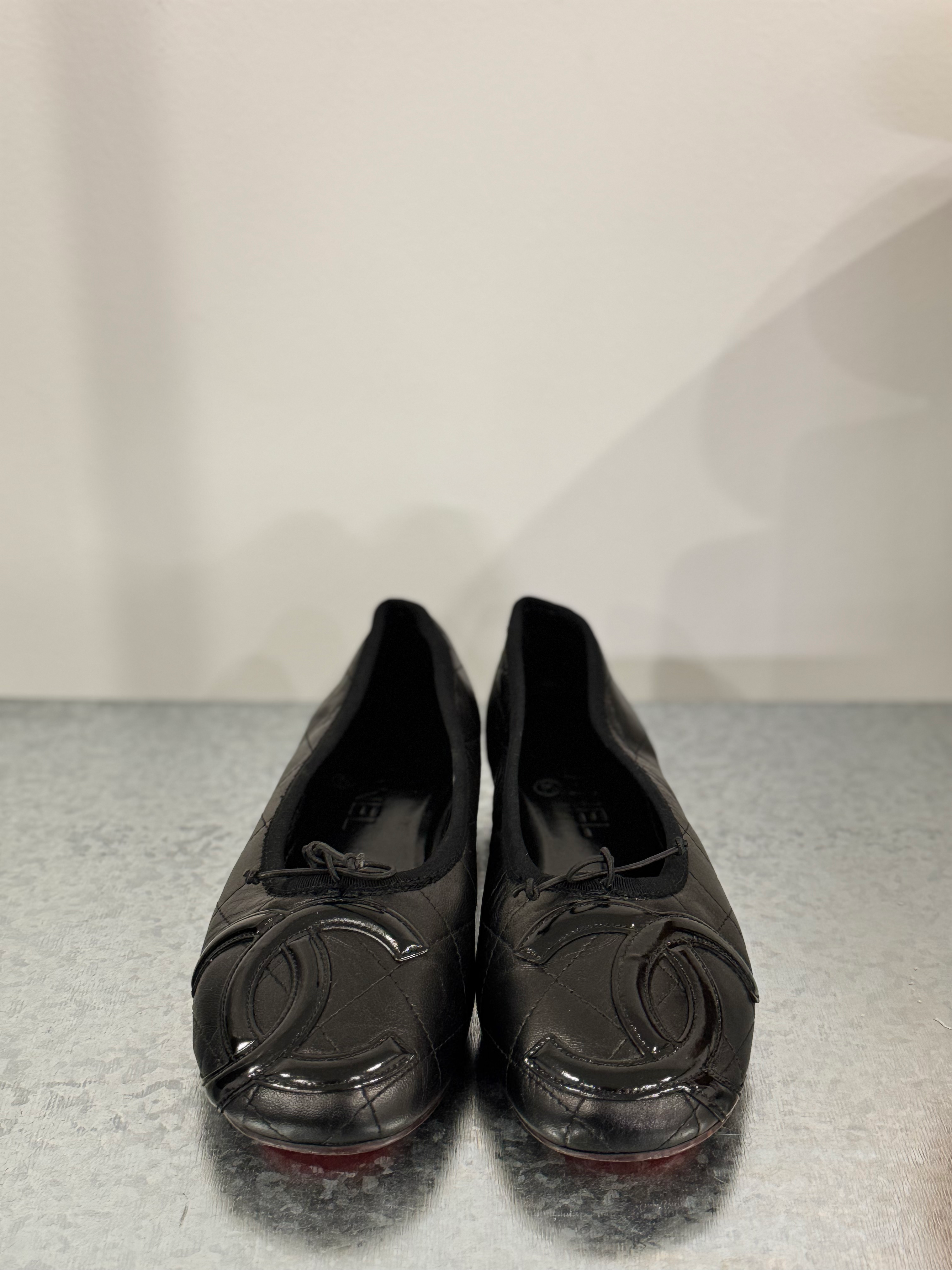 Chanel Black Ballet Flat size 36