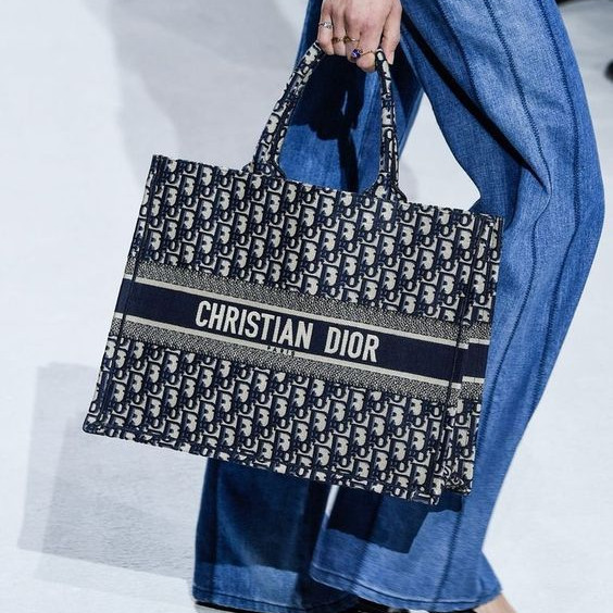 Modern Dior Oblique Book Tote in navy jacquard