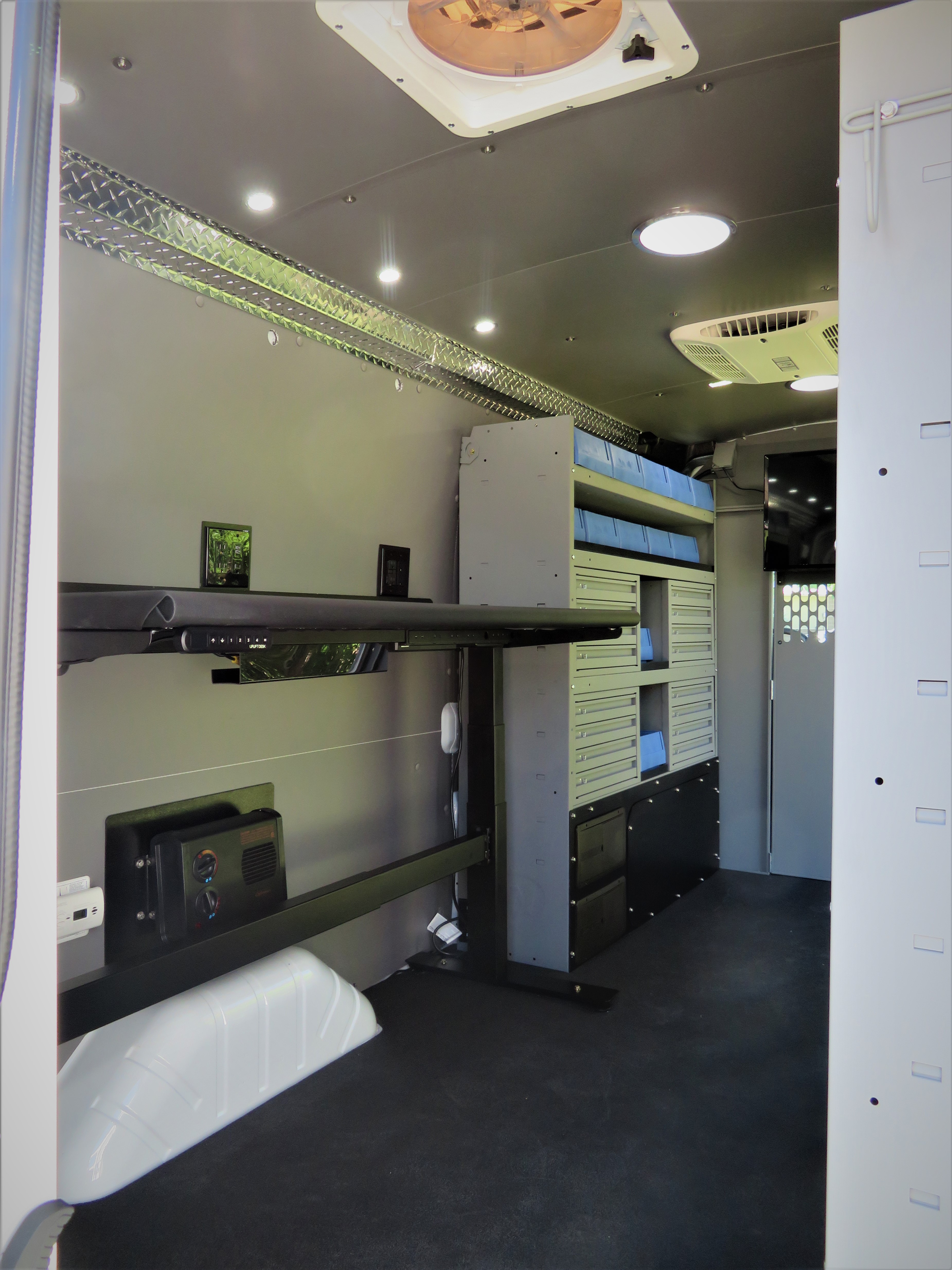 Foco Fiber Optics Van Desk