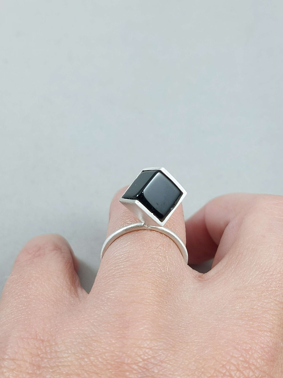 Anel quadrado ■