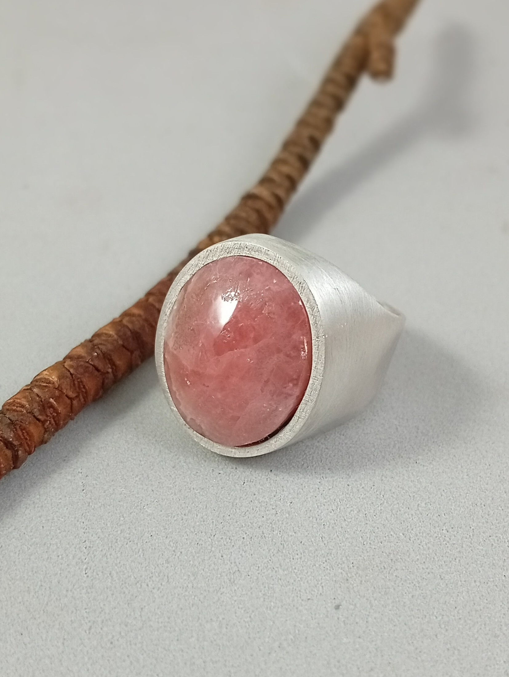 Anel Rodocrosita ( peça única )