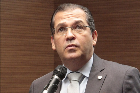Recife: Projeto de Carlos Muniz estabelece diretrizes para ampliar a oferta diurna de turmas da EJA para pessoas idosas