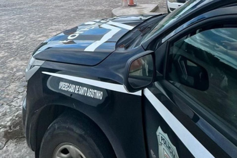 Homem deixa jovem de 18 anos e sogra feridas com facadas em Jaboatão dos Guararapes
