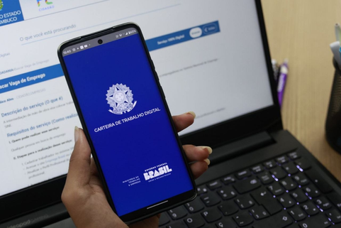 SEDEPE abre 590 vagas de emprego em Pernambuco; salários chegam a R$ 8.500