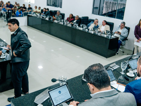 Câmara de Jaboatão aprova títulos de cidadania a padres e avança projetos do Executivo para o município