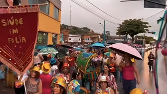 Bloco da Diversidade nas ruas de Moreno