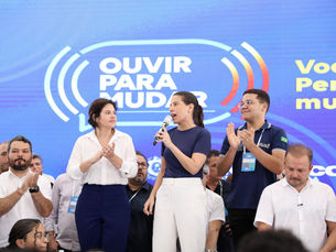 Durante o Ouvir para Mudar, a governadora Raquel Lyra anuncia mais de R$ 124 milhões em ações beneficiando os municípios do Sertão Central