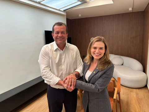 Marília Arraes se reúne com deputado Valdemar Oliveira para discutir cenário político