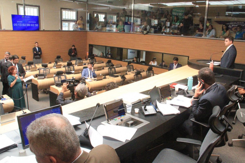 Em nota, oposição de João Campos manifesta "profunda indignação" por arquivamento da CPI do Fura-Fila