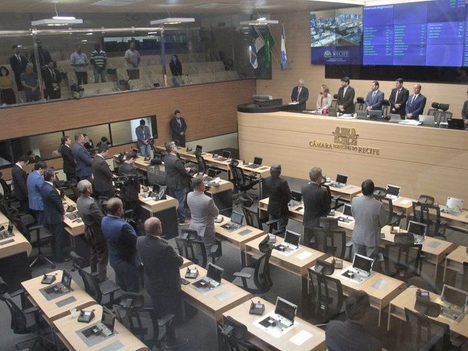 Parlamentares discutem impactos das chuvas no Recife