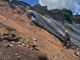 Governo de Pernambuco inicia obras de contenção de encosta no bairro de Coqueiral, no Recife