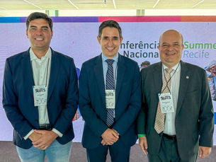Kaio Maniçoba participa de abertura da Conferência Nacional dos Slots no Recife