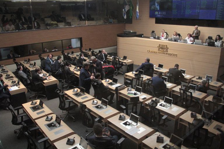 Nova lei reserva vagas em habitacionais para mulheres vítimas de violência no Recife