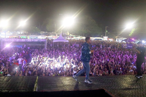Monte dos Guararapes lota na abertura da Festa da Pitomba 2026 com shows de Toni Garrido e Hungria