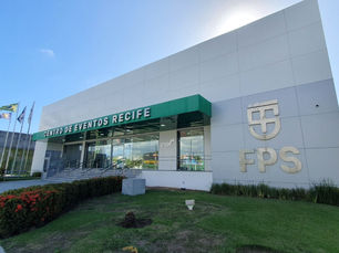 Apresentações juninas escolares e congressos marcam o mês de junho no Centro de Eventos Recife