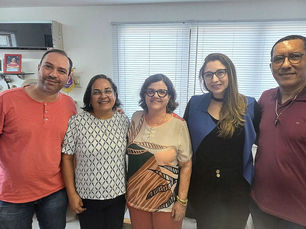 Pré-candidata a vereadora de Jaboatão, Maíra Vilar, debate sobre educação com a senadora Teresa Leitão