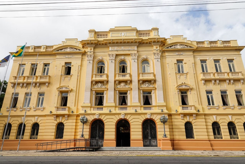 Governo de Pernambuco decreta expediente reduzido na próxima segunda (29)